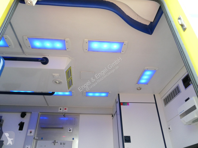 Véhicule utilitaire Mercedes Sprinter II 516...