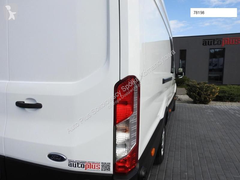 Véhicule utilitaire Ford TRANSIT FURGON...