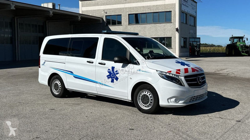 Véhicule utilitaire Mercedes 114CDI AMBULANCE