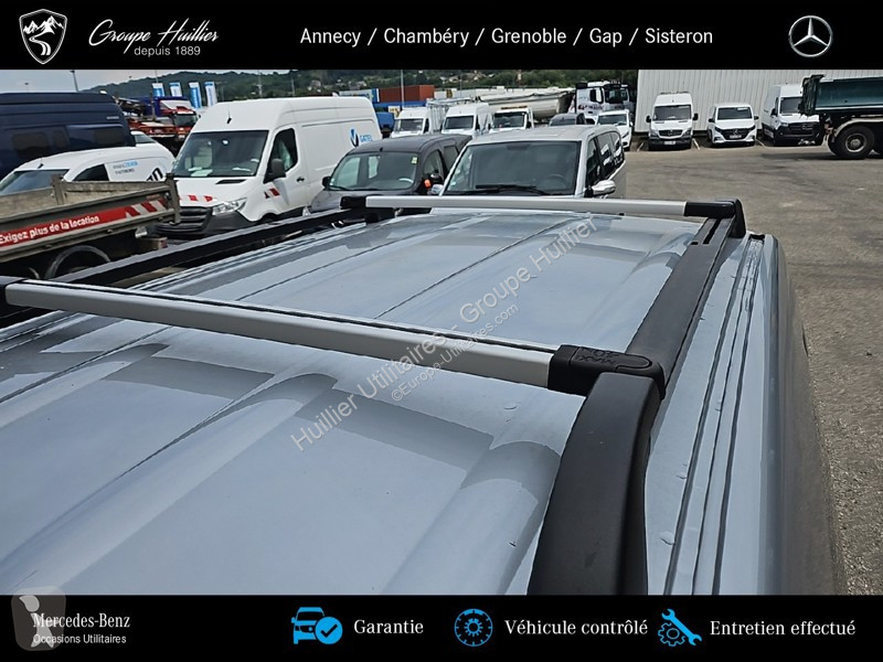Véhicule utilitaire Mercedes 111 CDI Fourgon Long