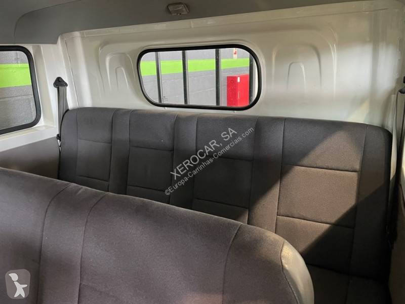 Véhicule utilitaire Nissan
