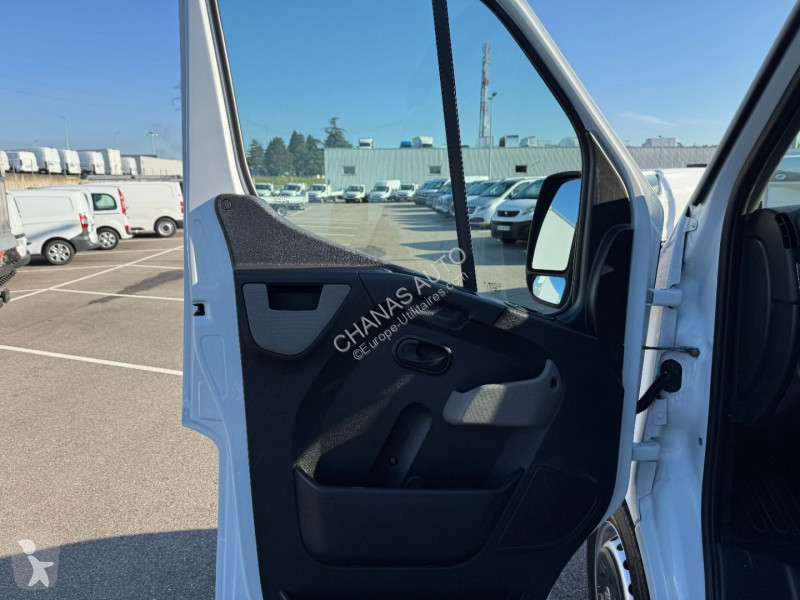 Veículo utilitário Opel F2800 L1H1 2.3 CDTI 110