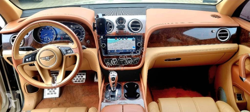 Véhicule utilitaire Bentley BENTAYGA 6.0  W12