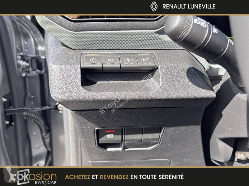 Autoutilitară Dacia Bigster TCe 140