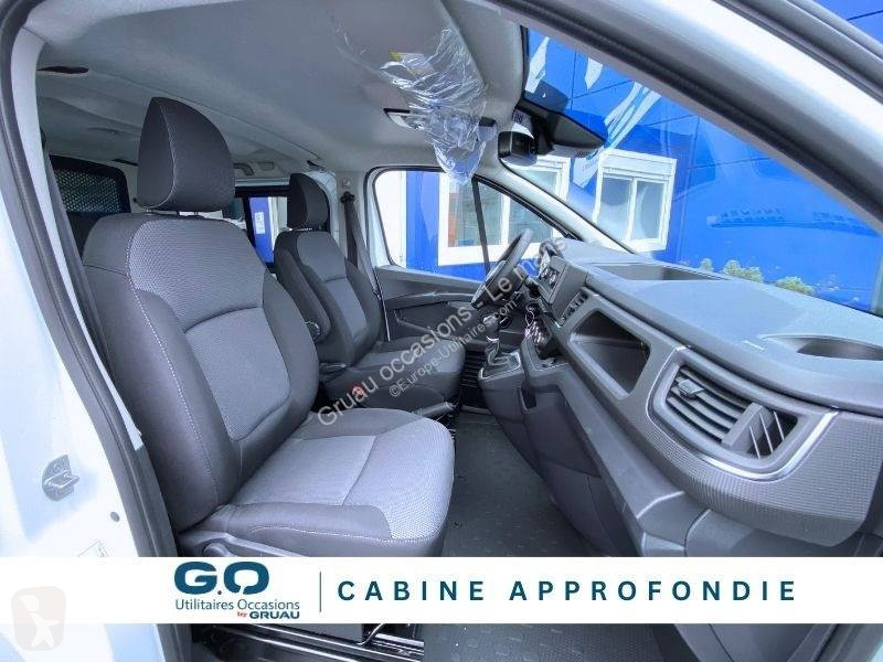 Véhicule utilitaire Nissan