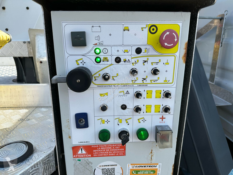 Véhicule utilitaire Iveco 35S14 APK 10-07-2026...