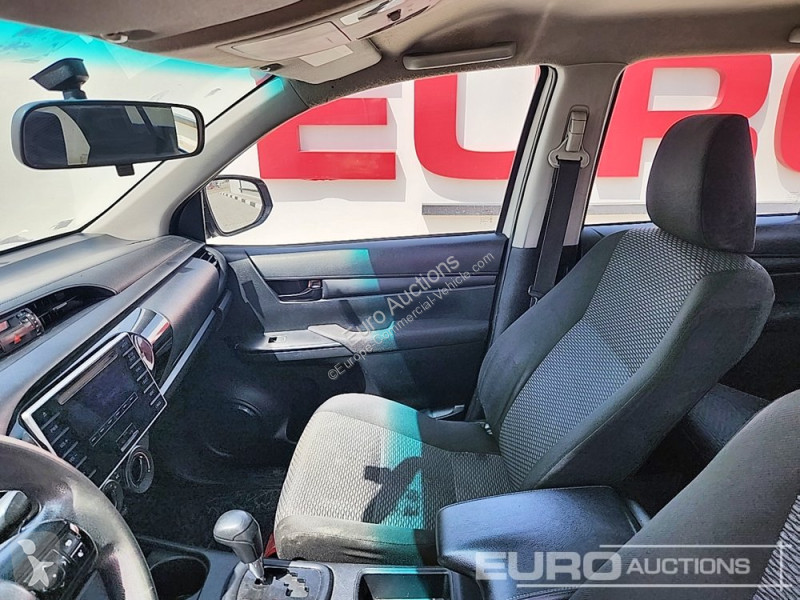Véhicule utilitaire Toyota Hilux