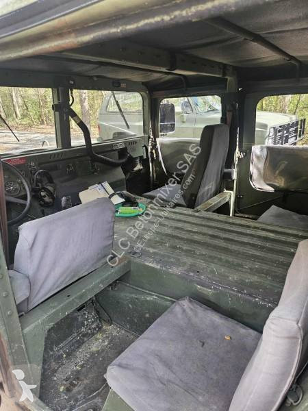 Véhicule utilitaire Hummer