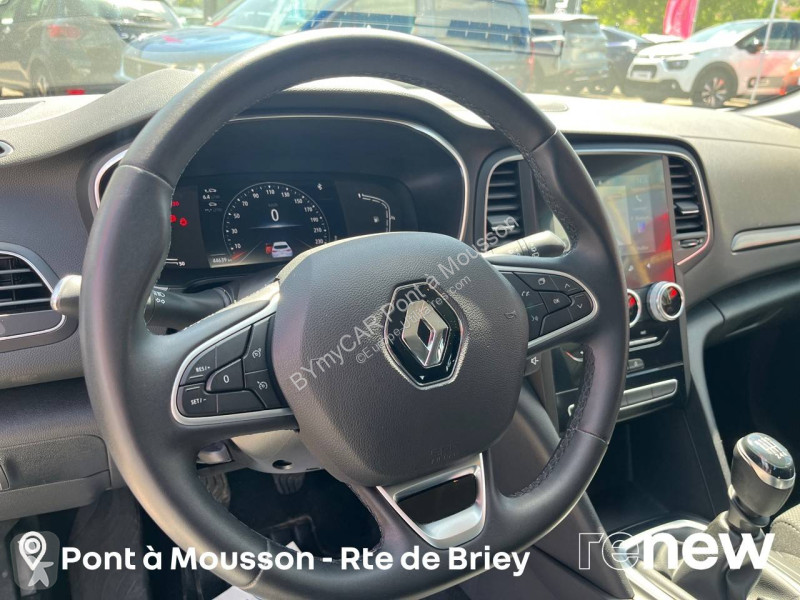 Véhicule utilitaire Renault Megane IV Berline...