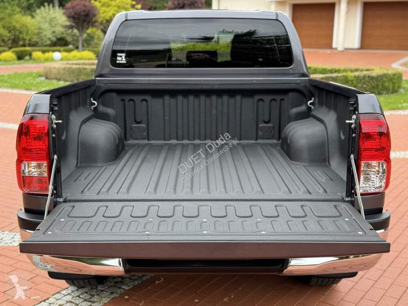 Autoutilitară Toyota Hilux