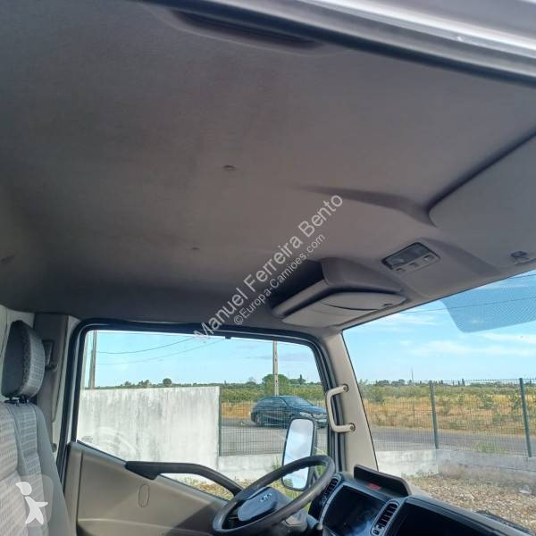 Furgoneta Nissan