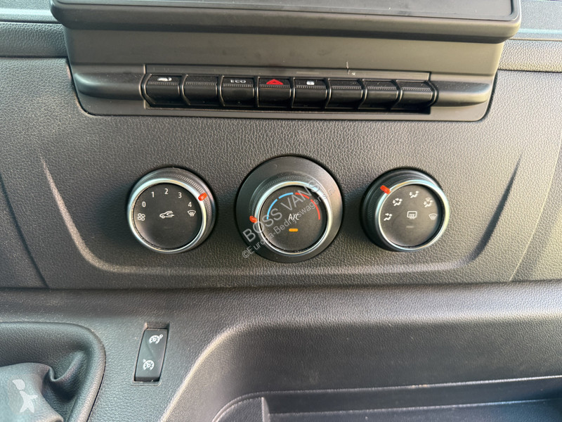 Véhicule utilitaire Renault T33 2.3 DCI 135PK...