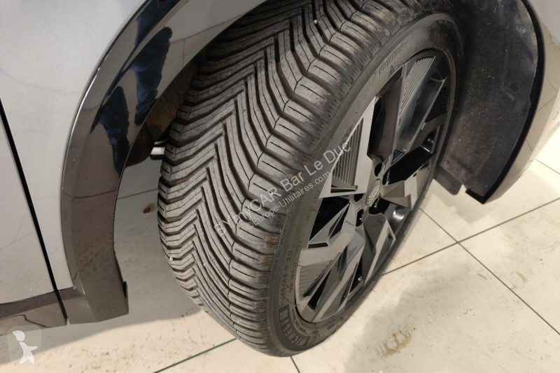 Autoutilitară Renault Rafale E-Tech full hybrid...