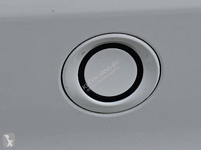 Véhicule utilitaire Mercedes 114 L2 SELECT LED...