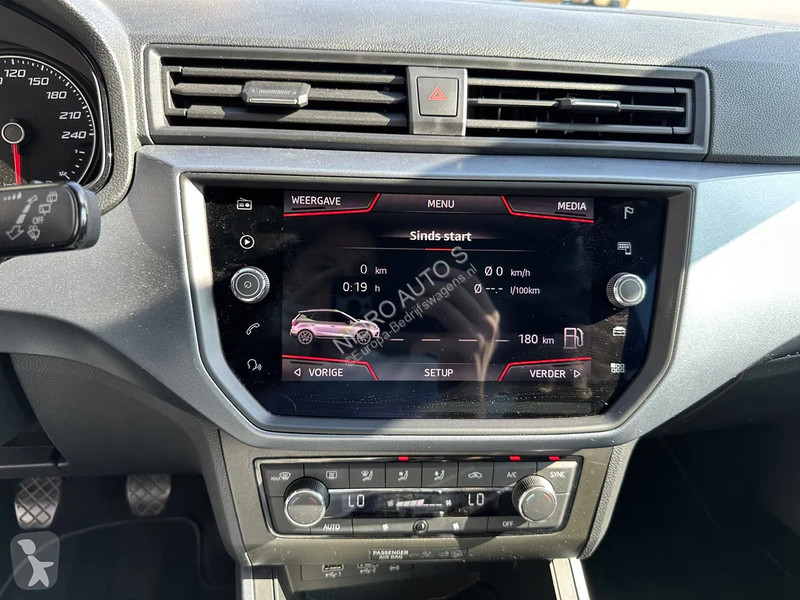 Véhicule utilitaire Seat 1.0 TSI Style Business...