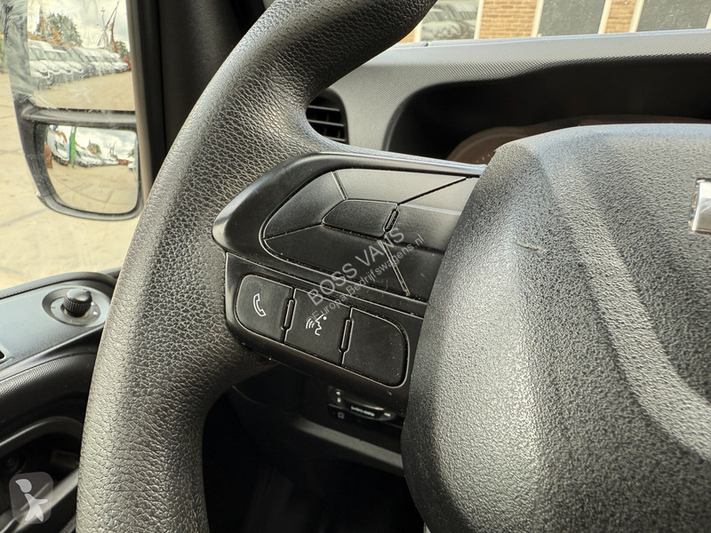 Véhicule utilitaire Iveco 35S14 2.3 L3H1 Open...
