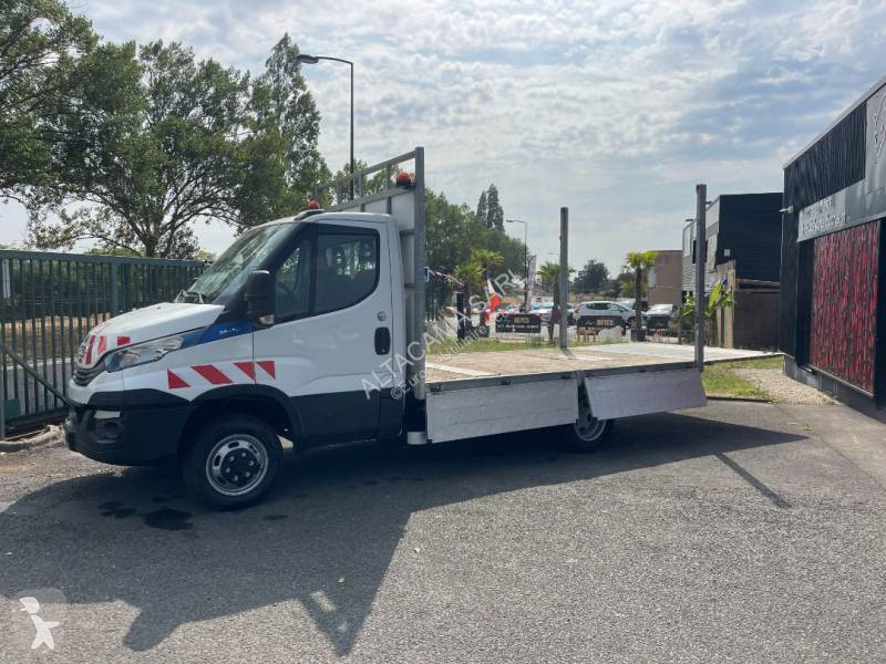 Samochód dostawczy Iveco