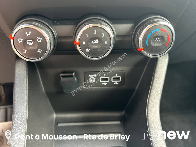 Véhicule utilitaire Renault Clio TCe 90