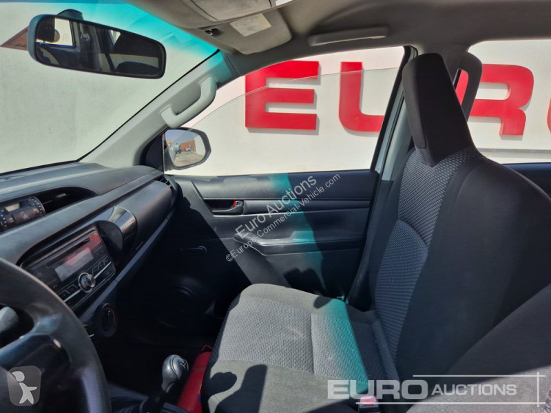 Véhicule utilitaire Toyota Hilux