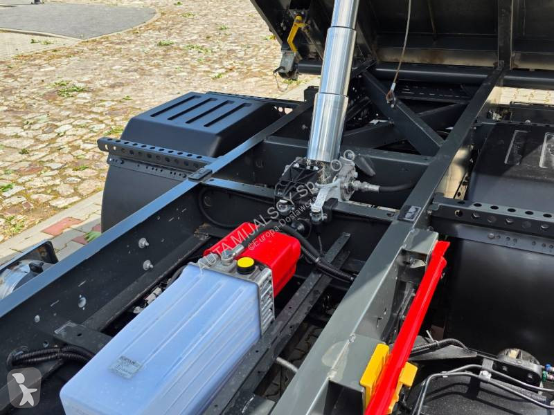 Véhicule utilitaire Mitsubishi Fuso