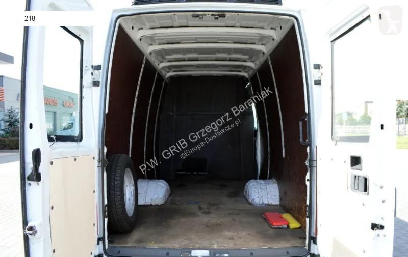 Furgoneta Iveco 35C15 Furgon L4H3 Brygadówka...