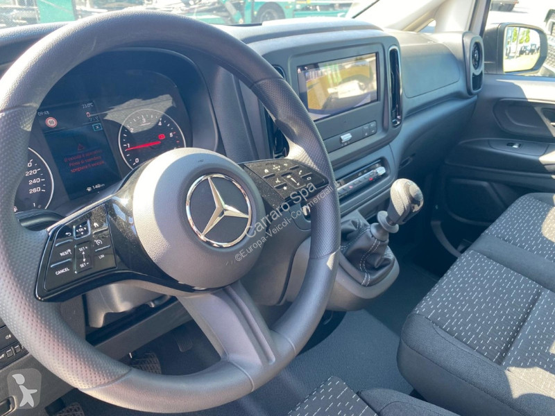 Autoutilitară Mercedes Furgone