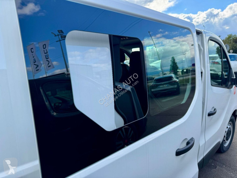 Veicolo commerciale Renault 6PL L2H1 3T BLUE...