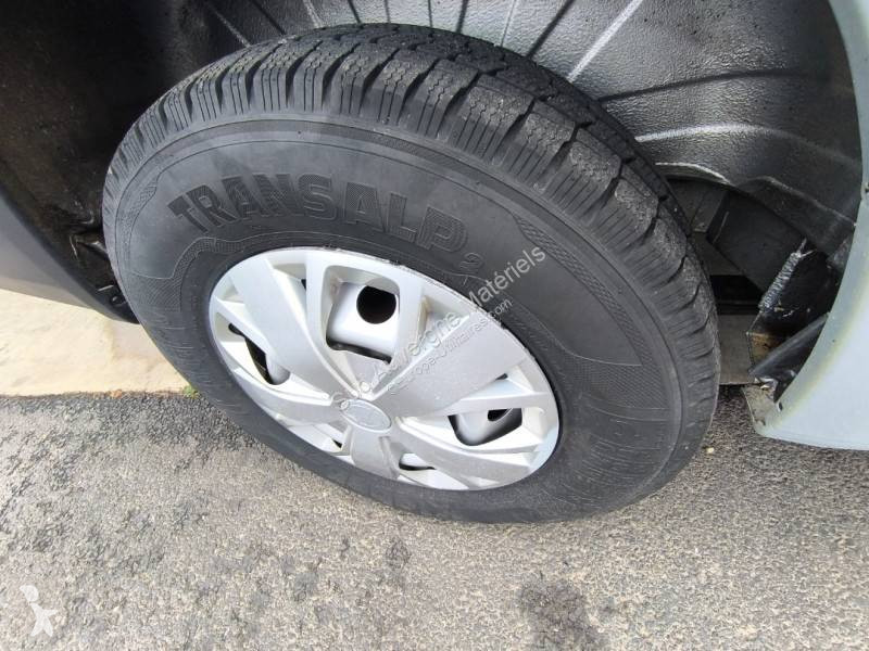 Autoutilitară Opel