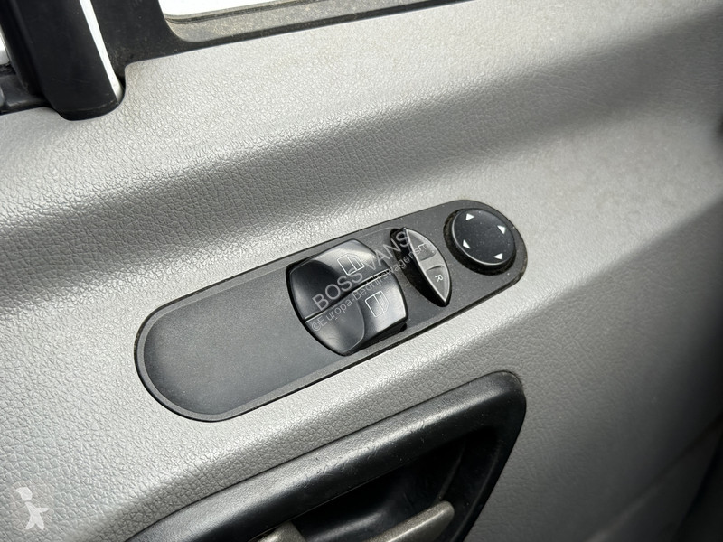Veicolo commerciale Mercedes 311 2.2 CDI...