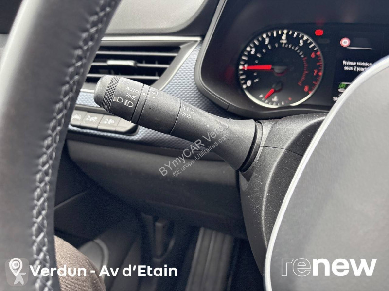 Véhicule utilitaire Renault Arkana mild hybrid...