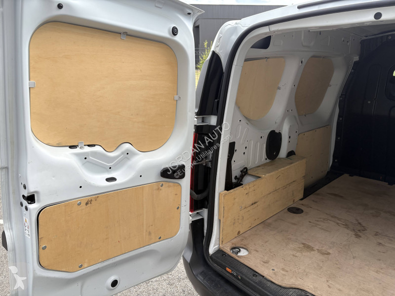 Véhicule utilitaire Renault 1.5 BluedCi 75ch...
