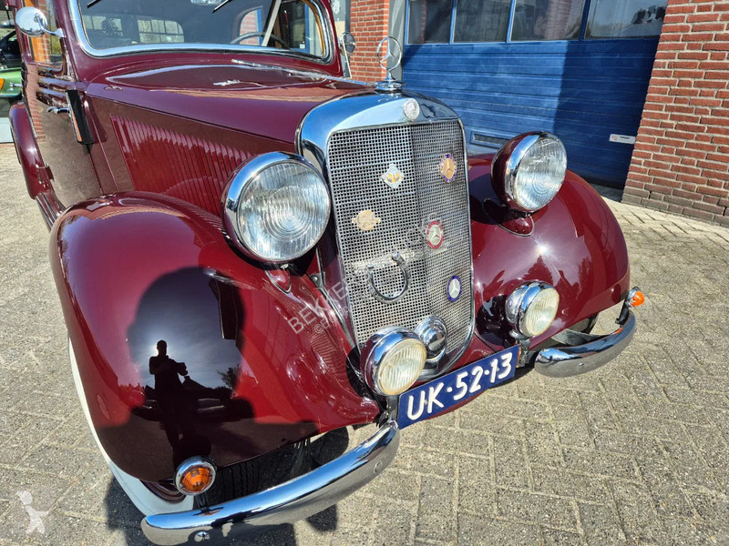 Bedrijfswagen Mercedes