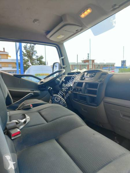 Furgoneta Nissan