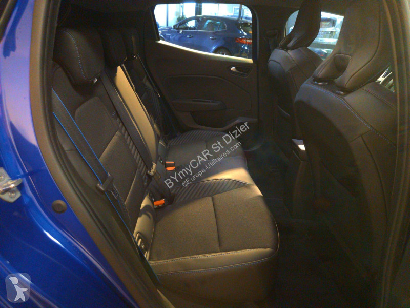 Užitkové vozidlo Renault Clio E-Tech full...