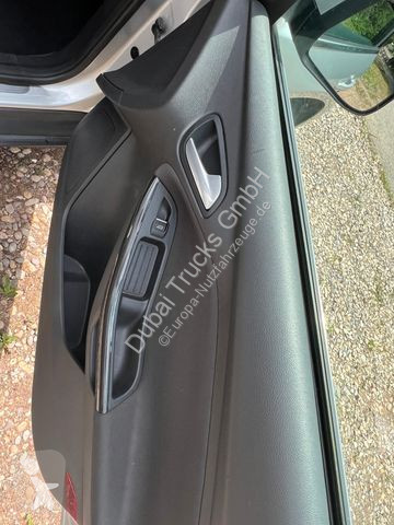 Autoutilitară Ford Turnier Titanium LUXEMBURG...
