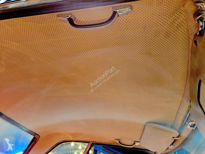 Furgoneta Mercedes SL 'Pagode' 200-serie