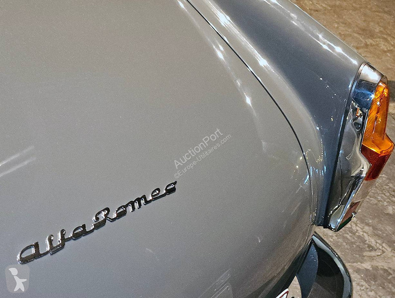 Furgoneta Alfa-Roméo 2000