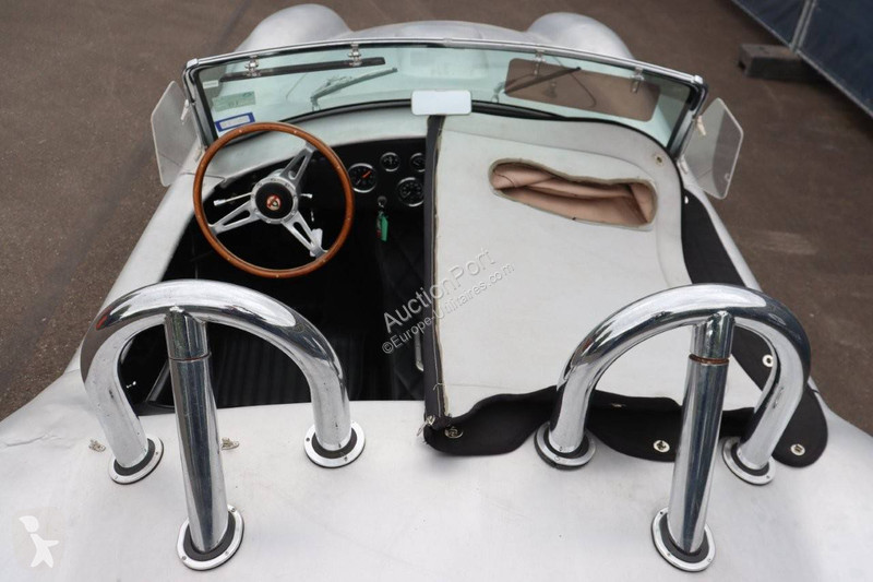 Furgoneta   Cobra replica
