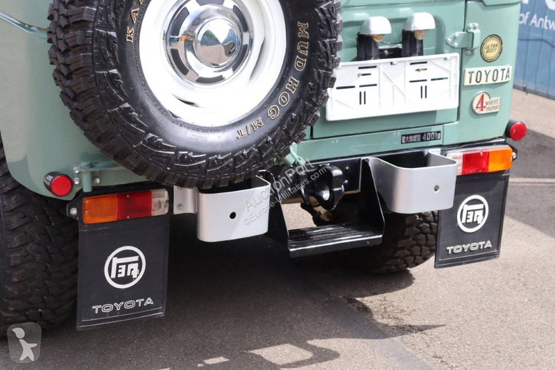 Furgoneta Toyota FJ40
