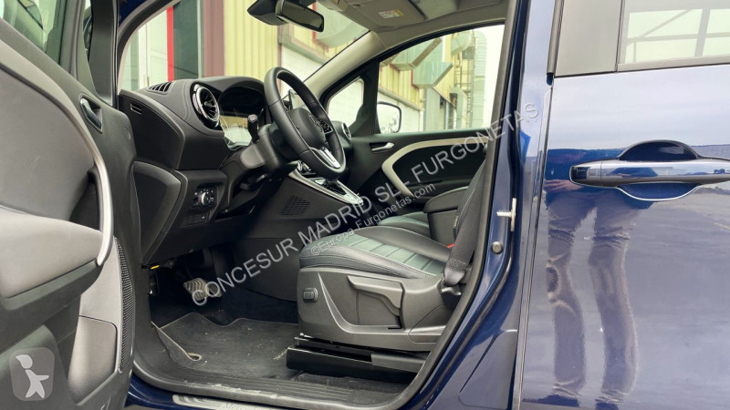 Autoutilitară Mercedes 200 45 kWh