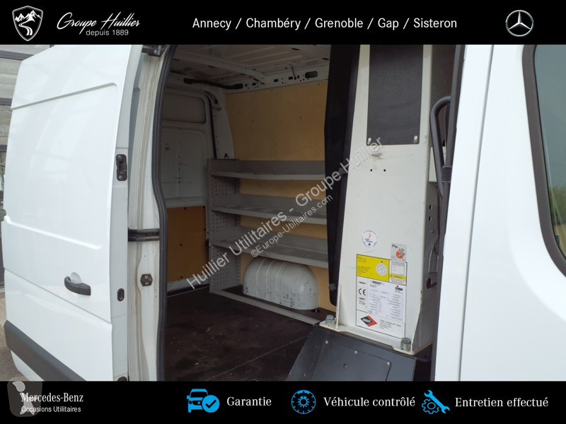 Véhicule utilitaire Renault L2H2 Nacelle - 12m...