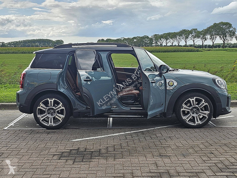 Autoutilitară Mini Cooper ALL4 Head-Up!