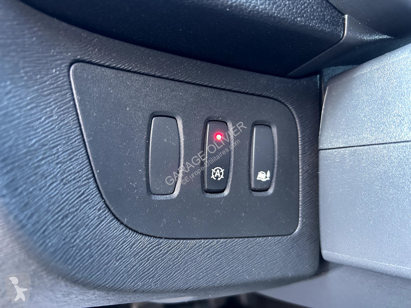 Véhicule utilitaire Renault Maxi Grand Volume...