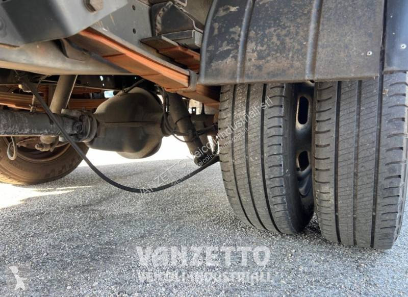 Furgoneta Iveco