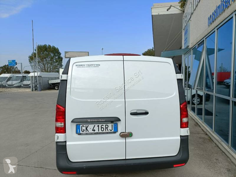 Véhicule utilitaire Mercedes