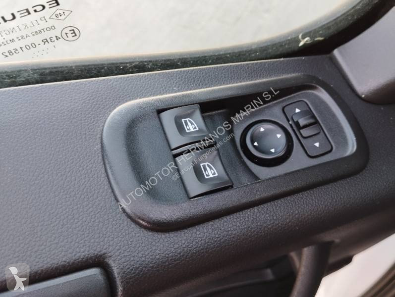 عربة نفعية Renault