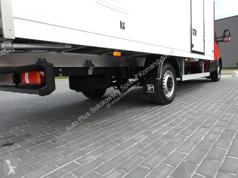 Samochód dostawczy Iveco 35S18 DAILY