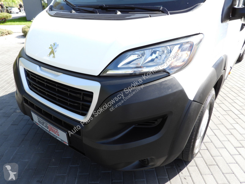 Samochód dostawczy Peugeot  BOXER