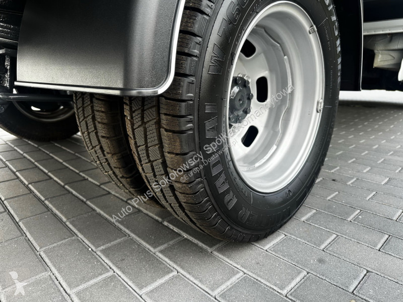 Véhicule utilitaire Iveco 35C17 DAILY