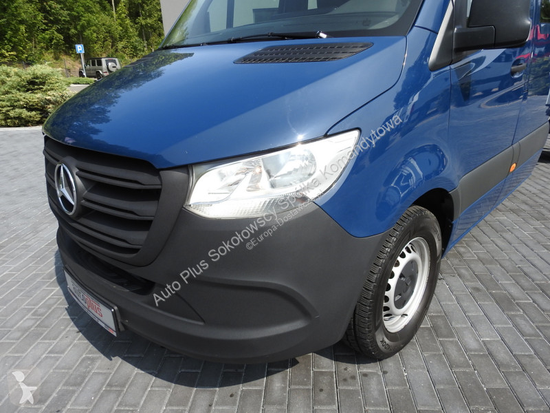 Samochód dostawczy Mercedes 316